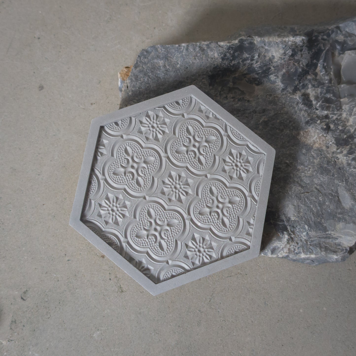 Begonia Flower Cement Coaster