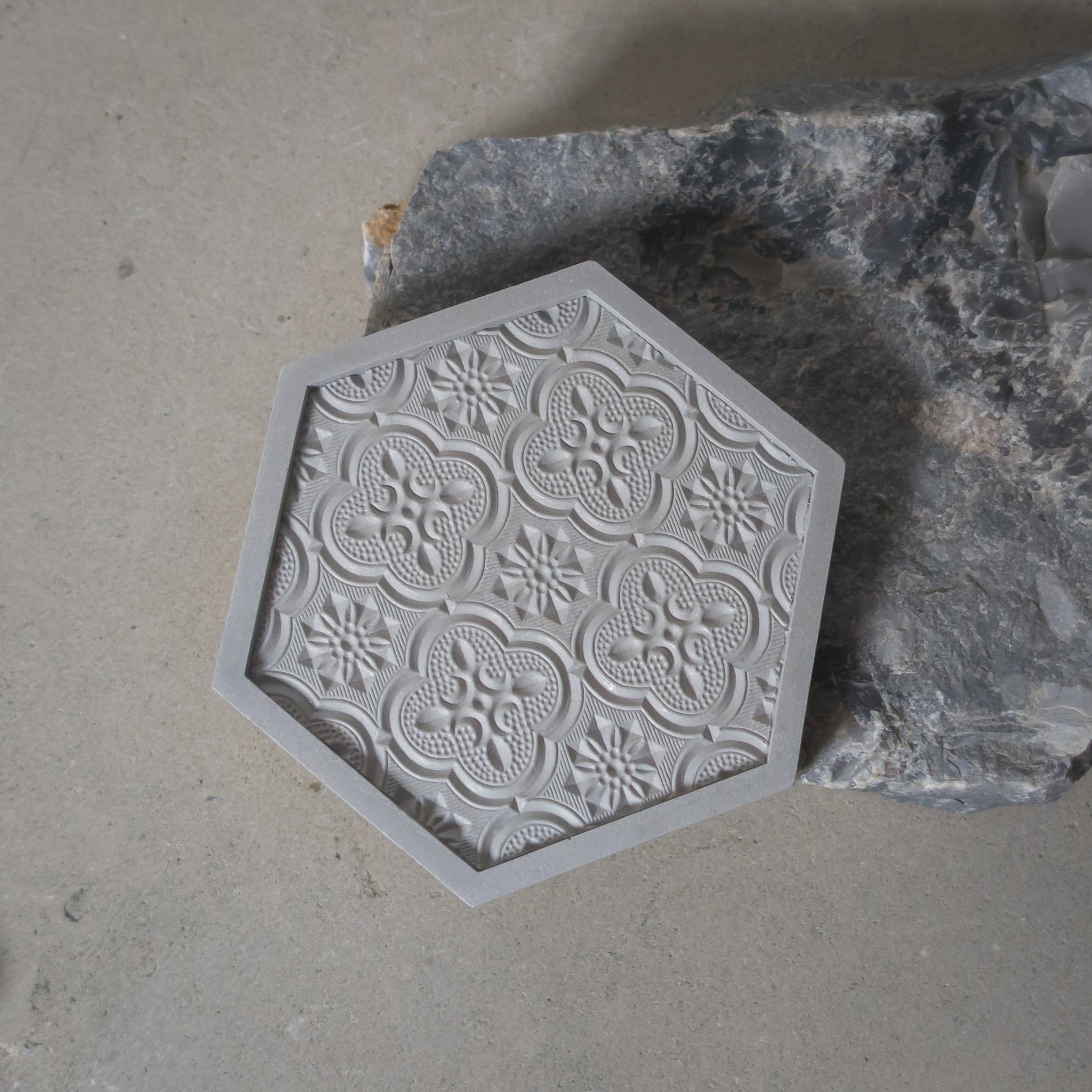 Begonia Flower Cement Coaster